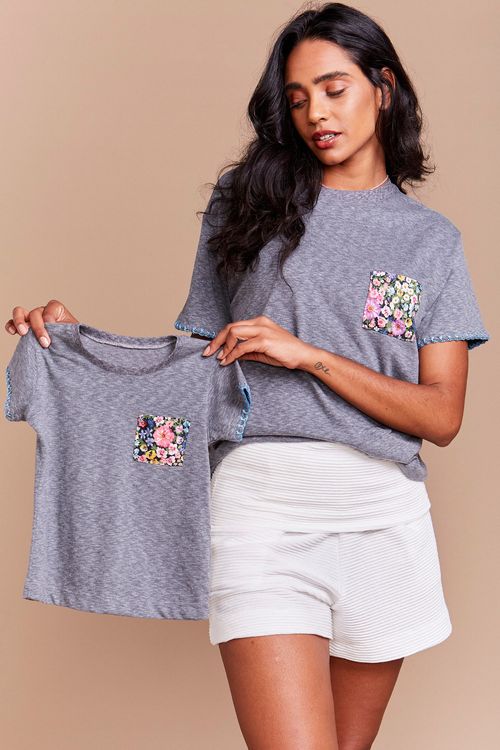 CAMISETA BOLSO FLORIDO CINZA MESCLA INFANTIL