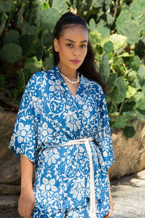 KIMONO FLORAL AZUL