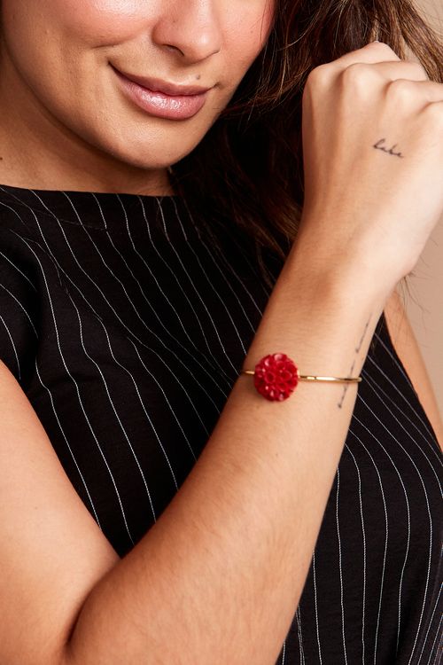 BRACELETE DOURADO FLOR VERMELHA