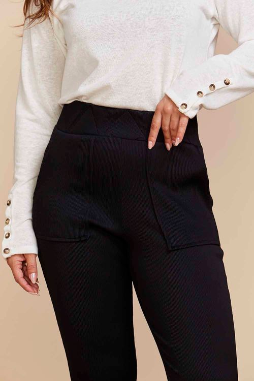 CALÇA WELLNESS CANELADA PRETA