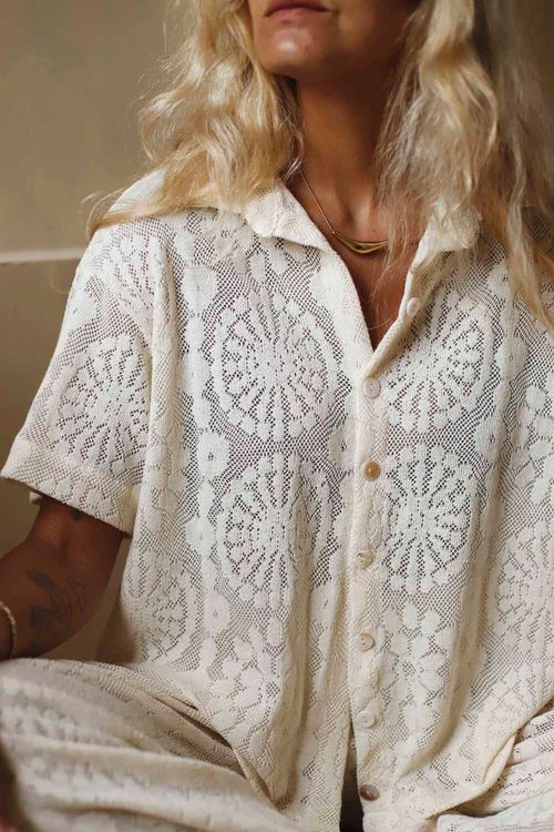 CAMISA FRIDA RENDA BEGE