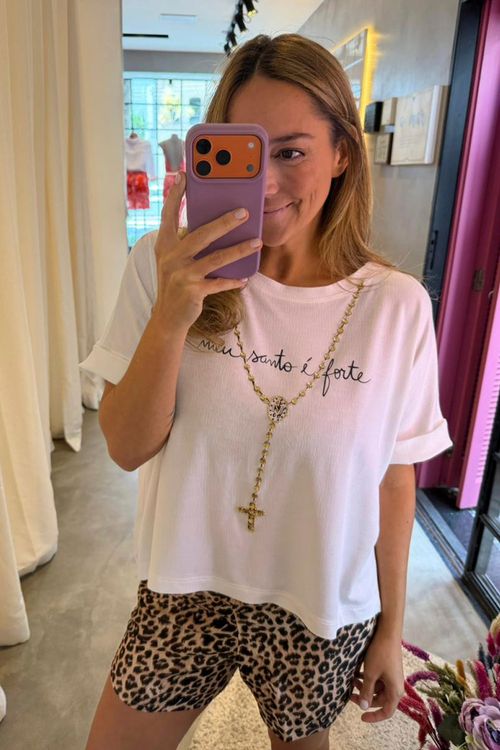 CAMISETA SANTO FORTE BORDADO DOURADO