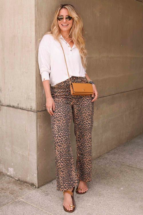 CALÇA RETA SARJA ANIMAL PRINT