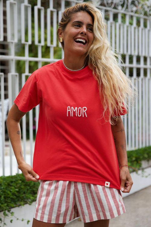 CAMISETA AMOR VERMELHA