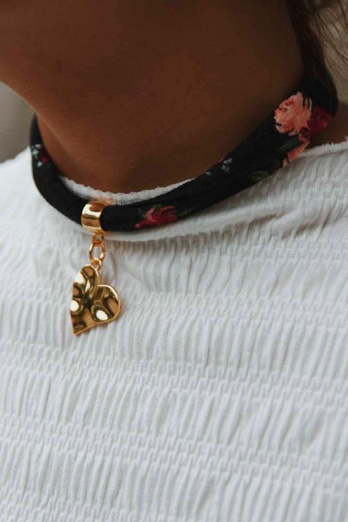 CHOKER FLORAL CORAÇÃO DOURADO